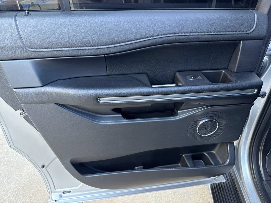 Used 2021 Ford Expedition Max XLT AWD/4WD image 9