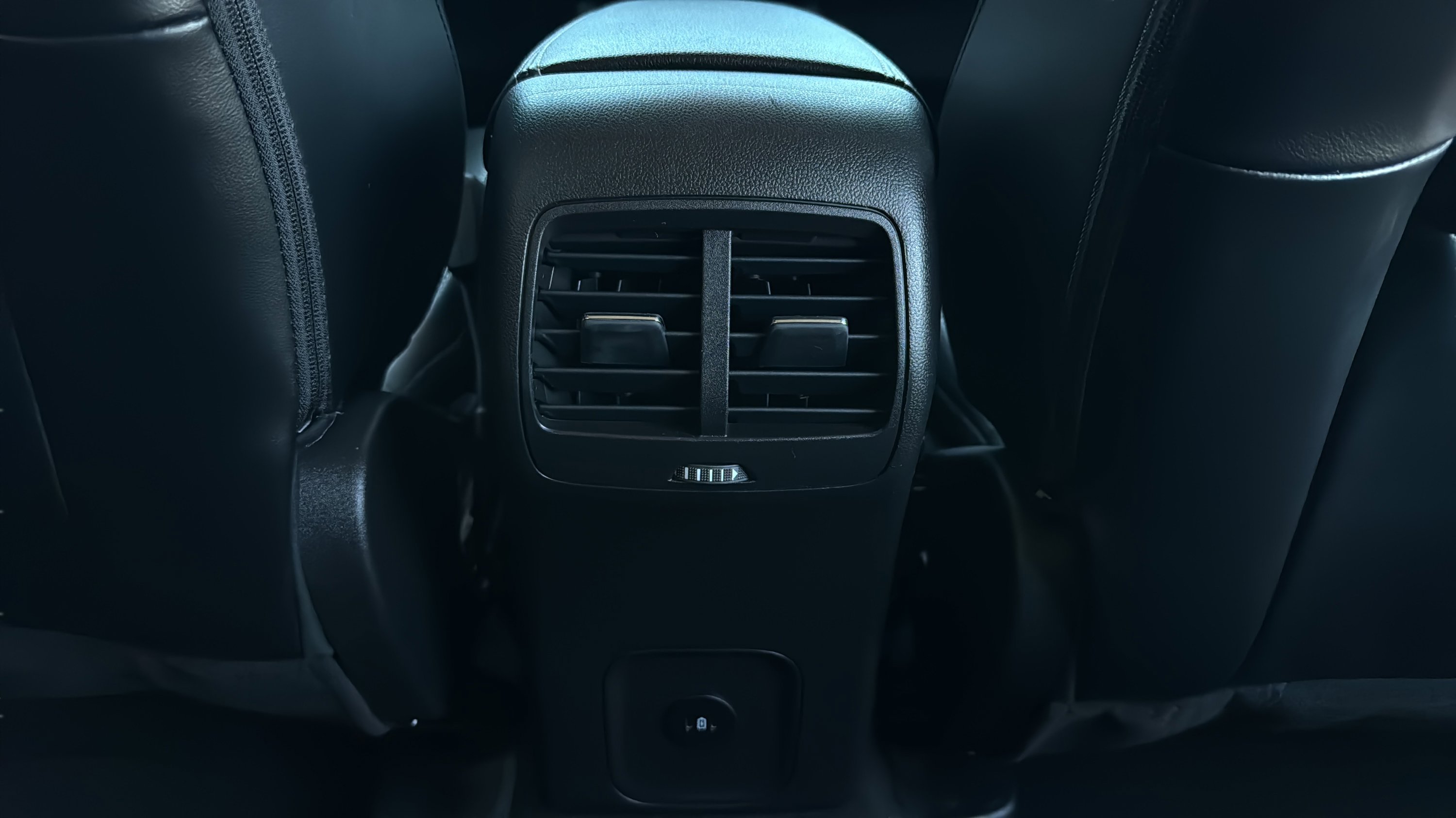 Used 2023 Ford Escape Platinum image 23