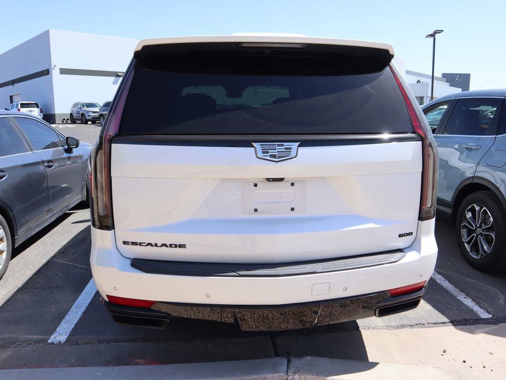 Used 2022 Cadillac Escalade Sport Platinum w/ LPO, ONYX Package AWD/4WD image 4