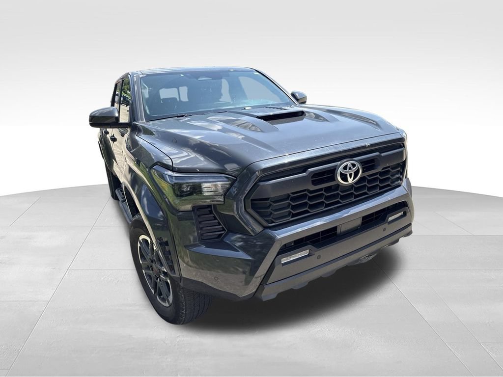 Used 2024 Toyota Tacoma TRD Sport w/ TRD Sport Upgrade Package AWD/4WD image 3