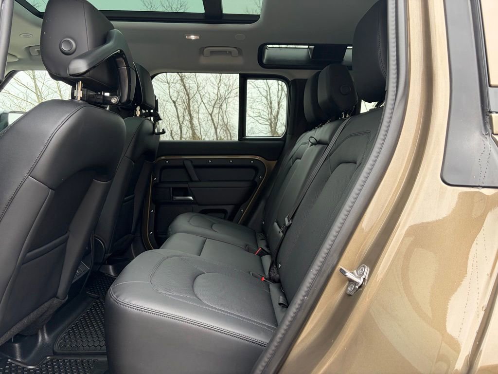 Certified 2025 Land Rover Defender 110 S image 13