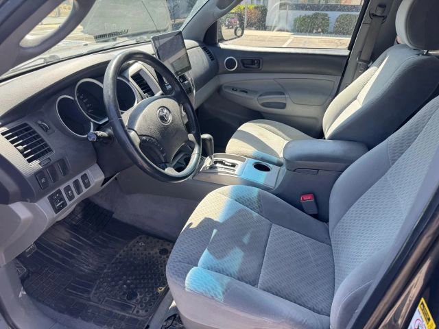 Used 2010 Toyota Tacoma 4x4 Access Cab V6 image 9