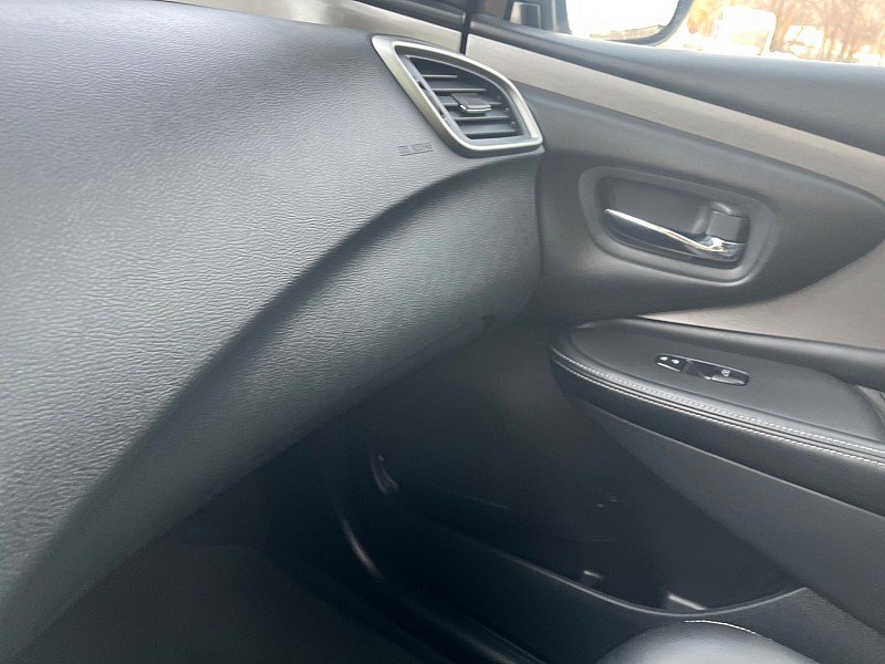 Used 2023 Nissan Murano SV image 37