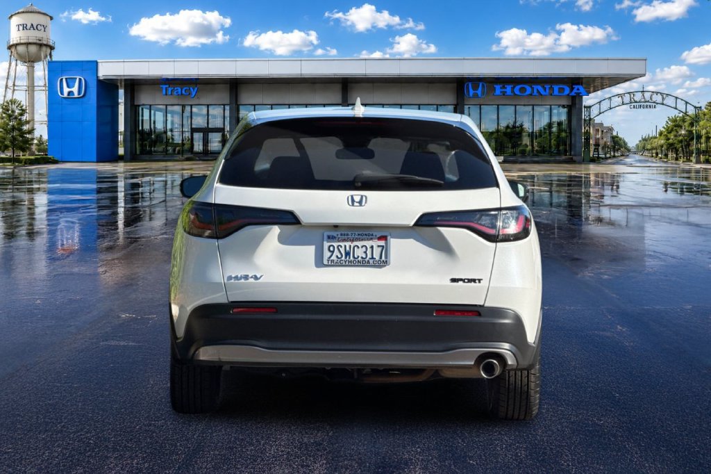 Certified 2025 Honda HR-V Sport image 8