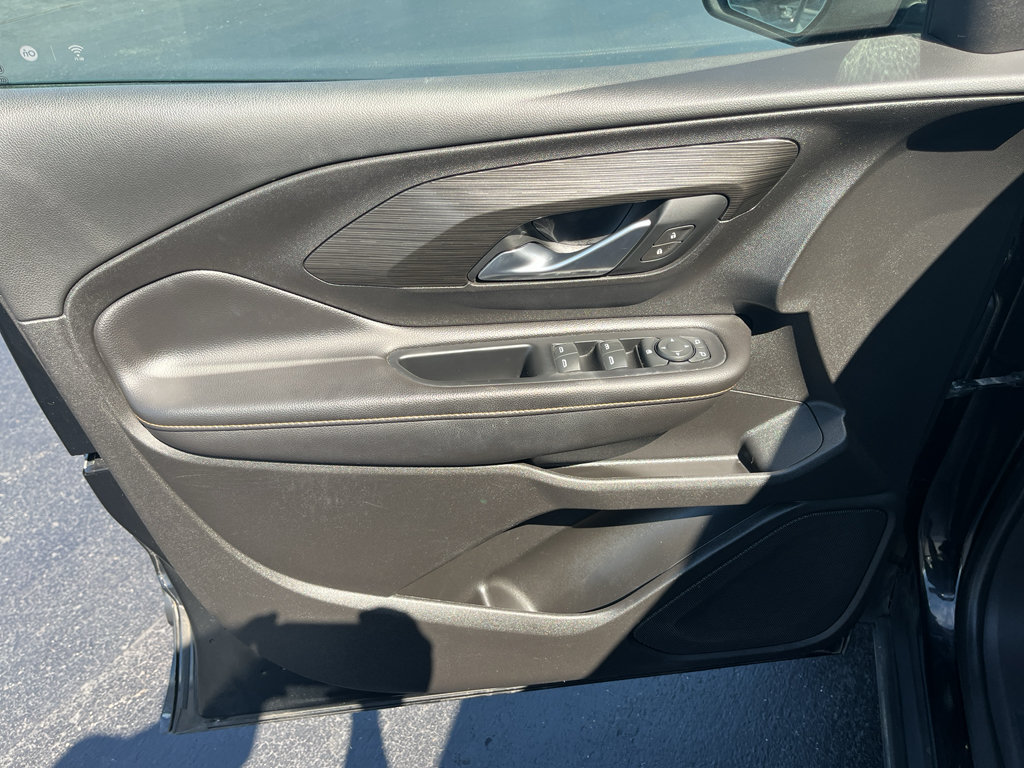 Used 2019 GMC Terrain SLT FWD image 9