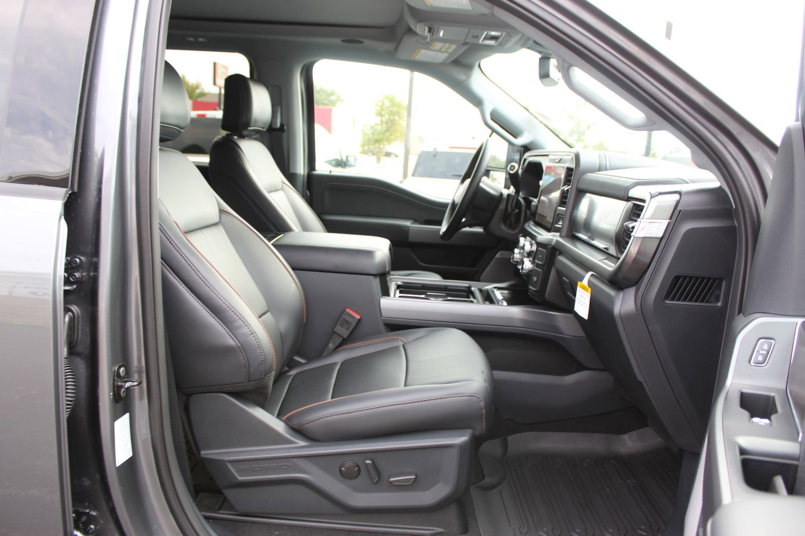 New 2026 Ford F250 Lariat w/ Tremor Off-Road Package image 14