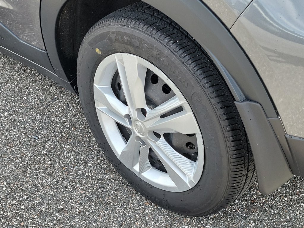 Certified 2024 Nissan Kicks S FWD image 5