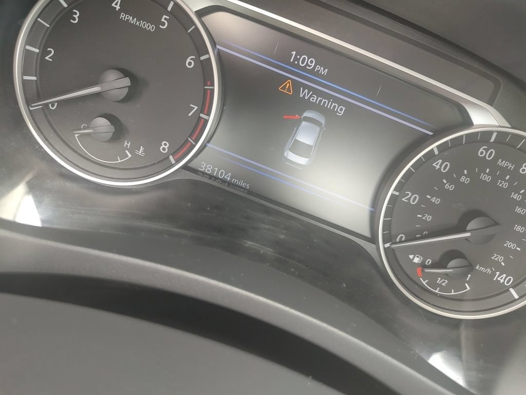 Used 2020 Nissan Altima 2.5 SR FWD image 9