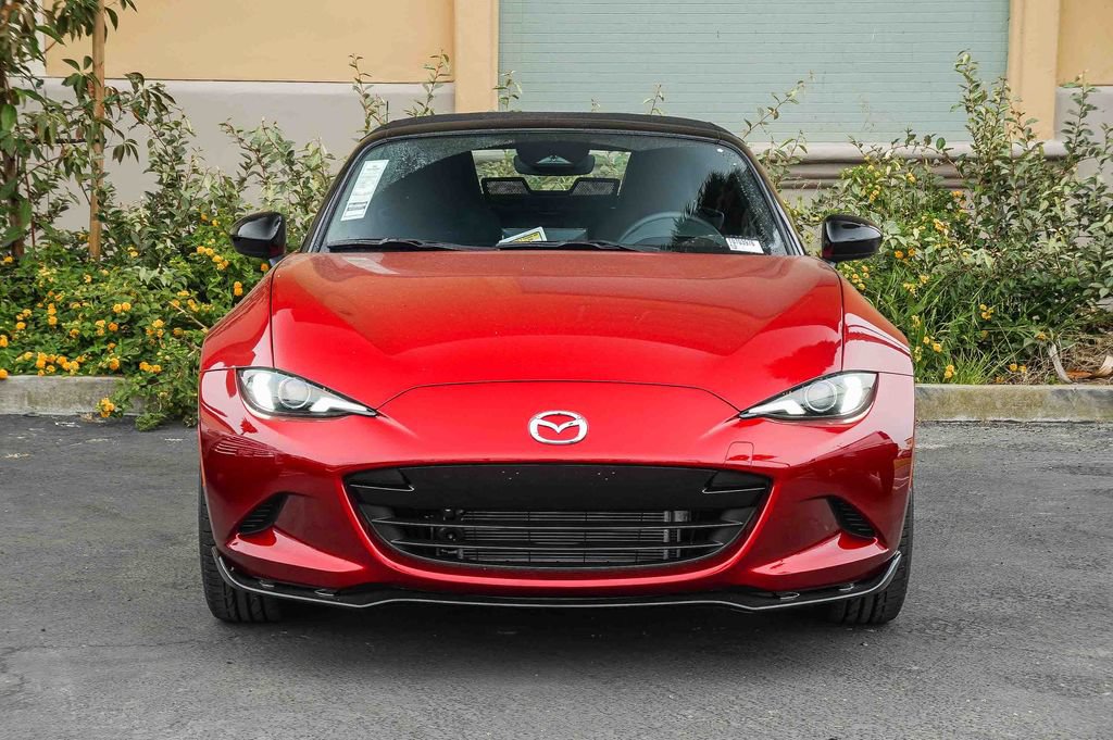 New 2026 MAZDA MX-5 Miata Club w/ Appearance Package RWD image 2