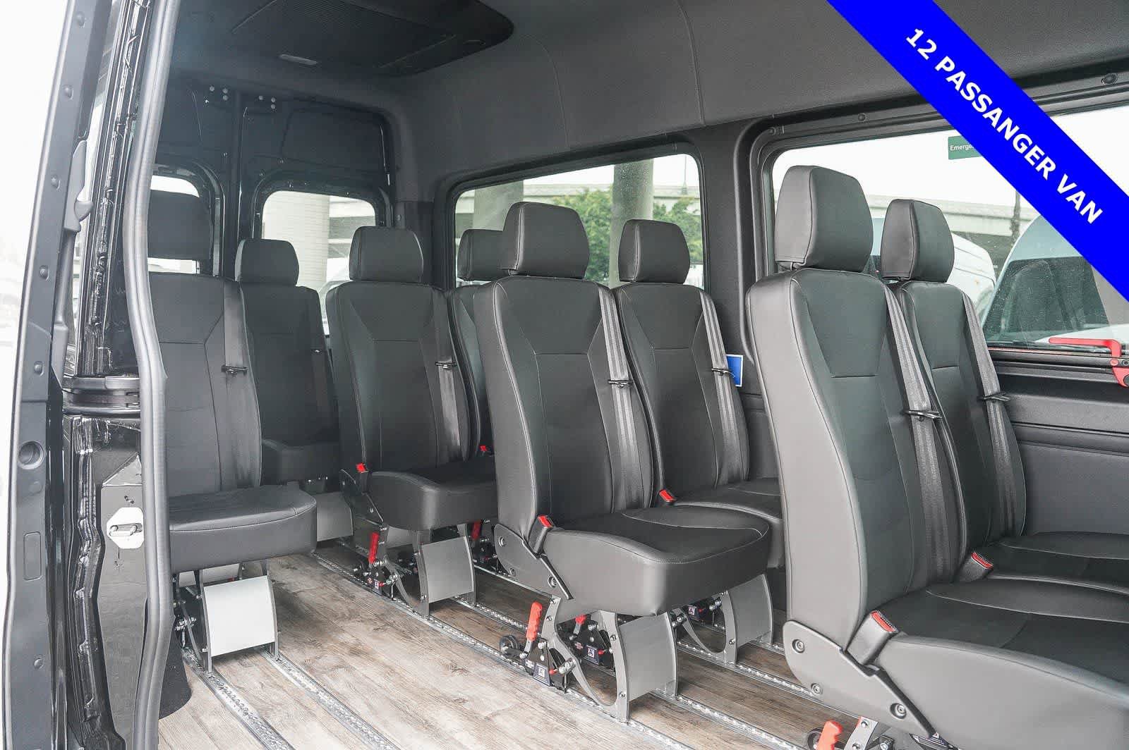 Used 2024 Mercedes-Benz Sprinter 2500 image 13