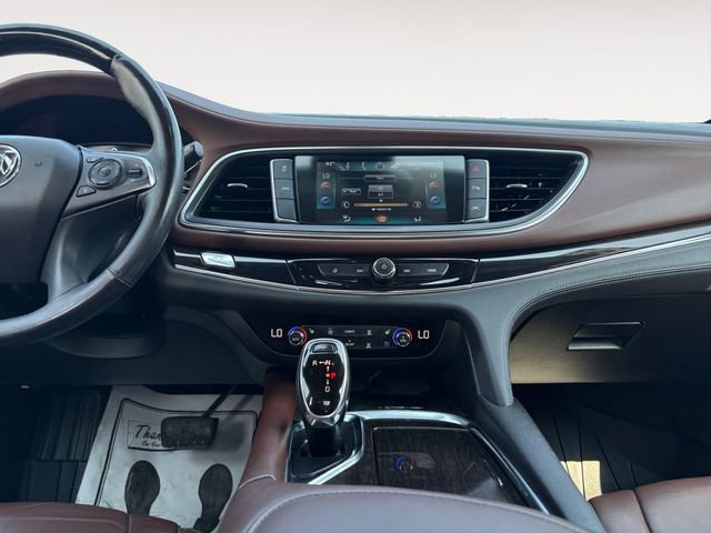 Used 2018 Buick Enclave Avenir AWD/4WD image 11