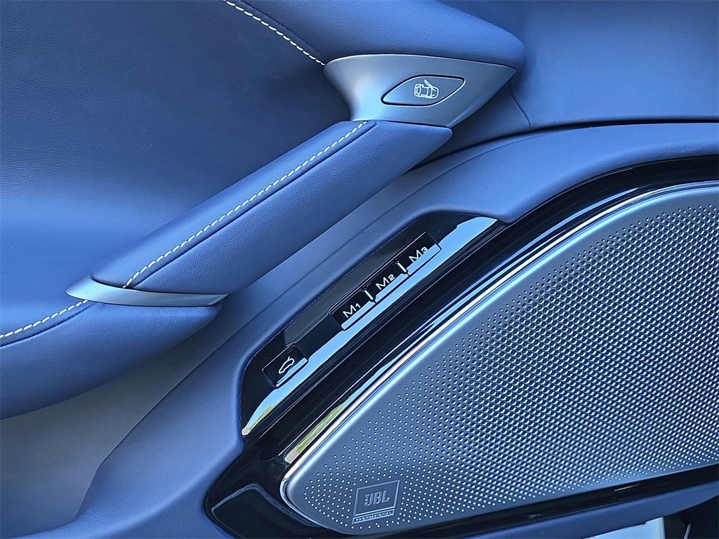 Used 2023 Ferrari Roma image 7