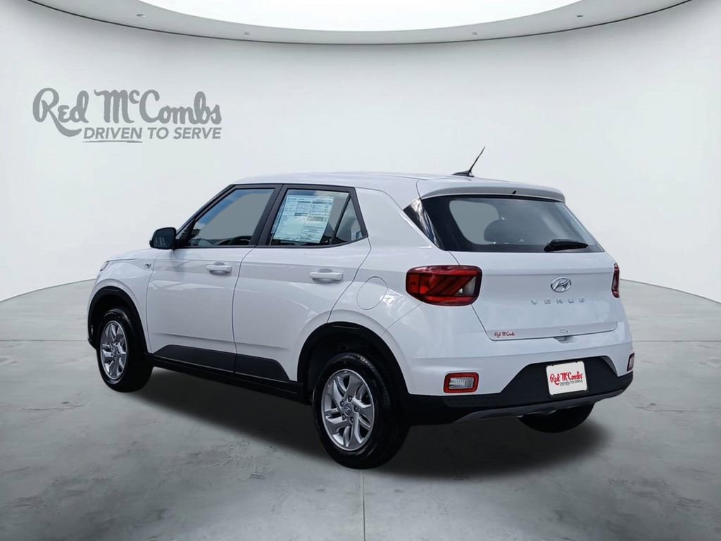 New 2026 Hyundai Venue SE FWD image 3