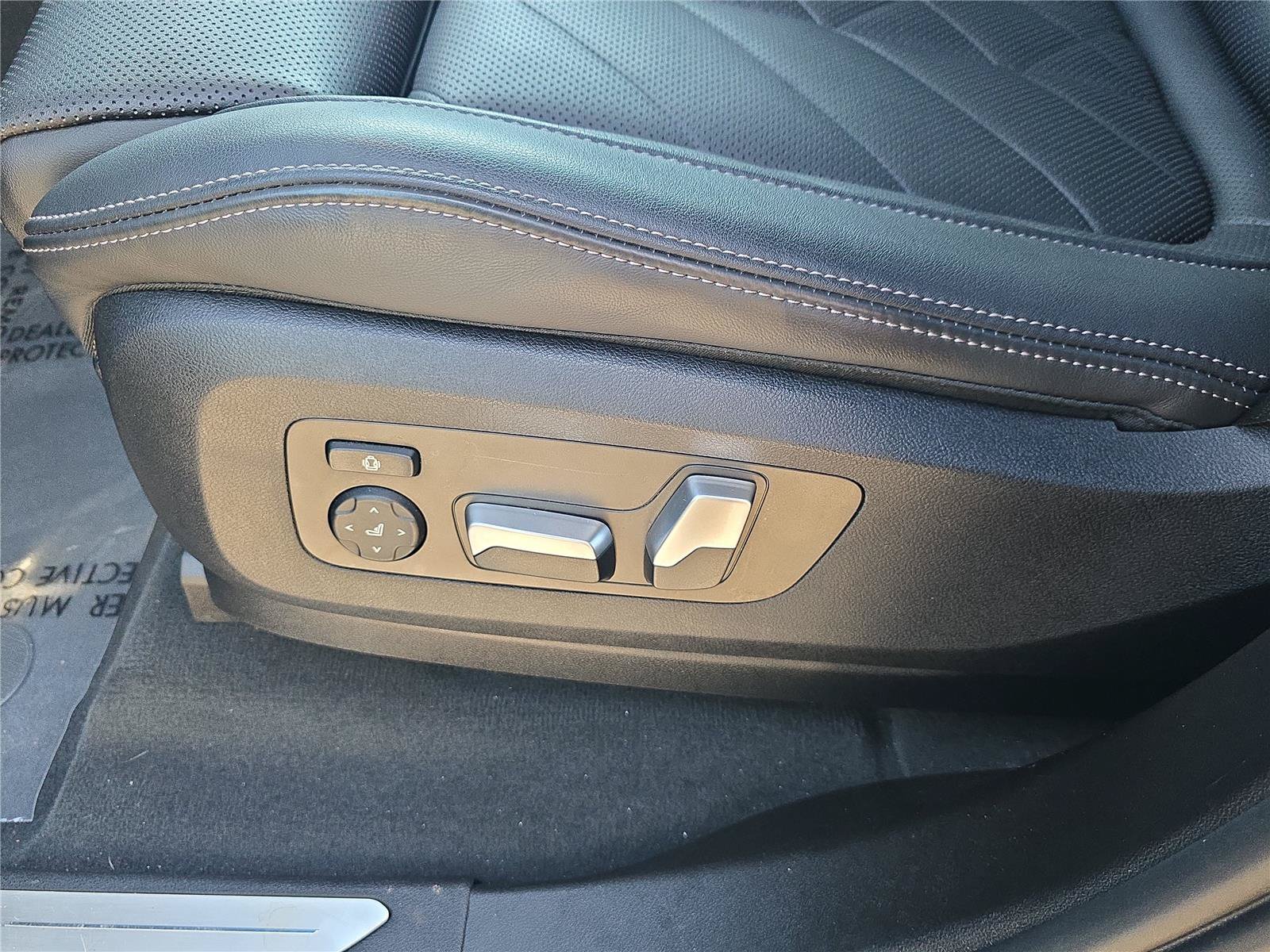 Used 2023 BMW X5 sDrive40i w/ Premium Package RWD image 16