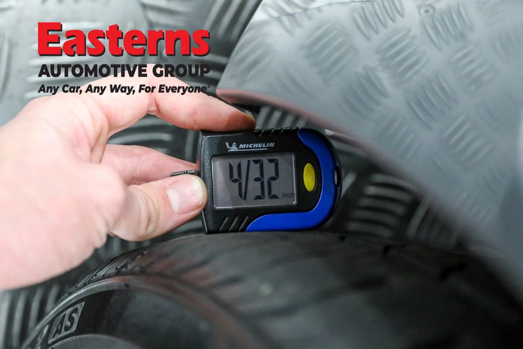 Used 2021 Chevrolet Camaro LT image 23