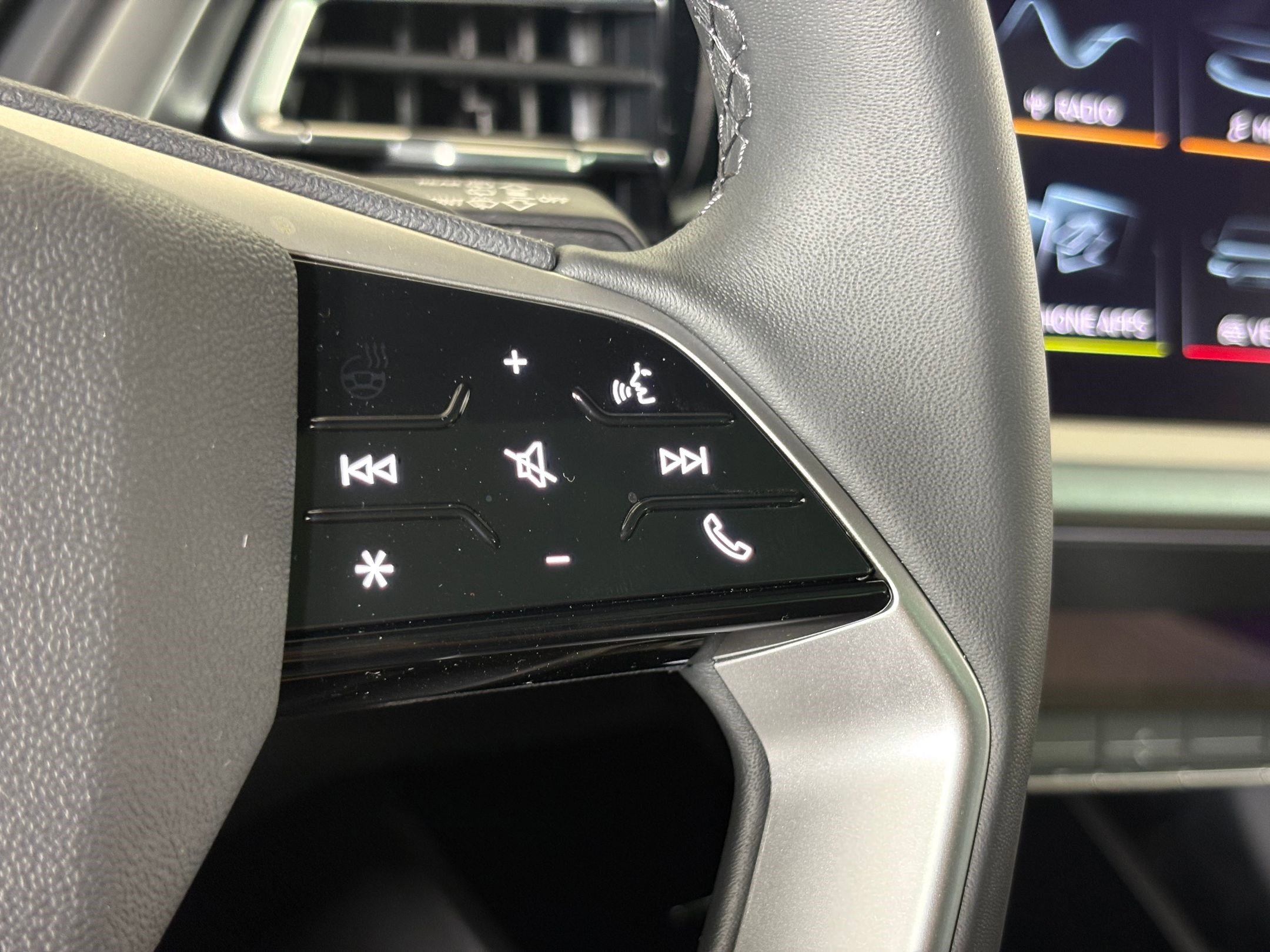 New 2026 Audi Q4 e-tron Premium image 26