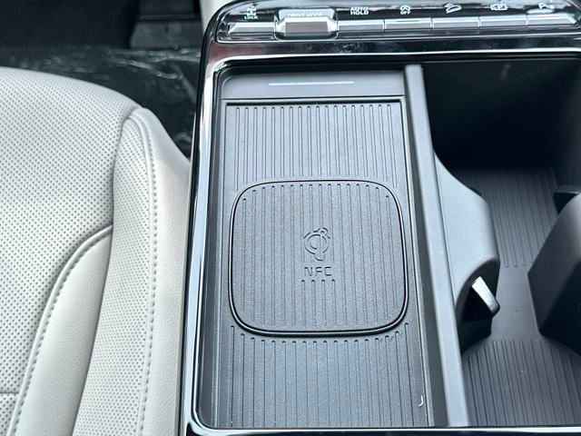 New 2025 Hyundai Tucson Limited image 28