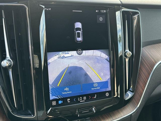 Used 2023 Volvo XC60 B5 Plus image 14