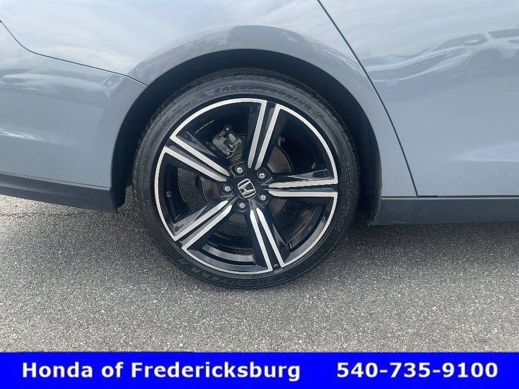 Used 2023 Honda Accord Sport image 11