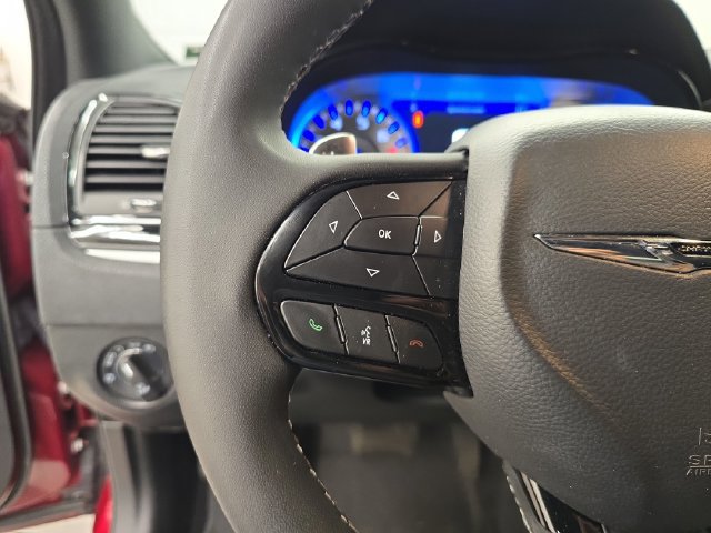 Used 2023 Chrysler 300 S w/ Comfort Group RWD image 32
