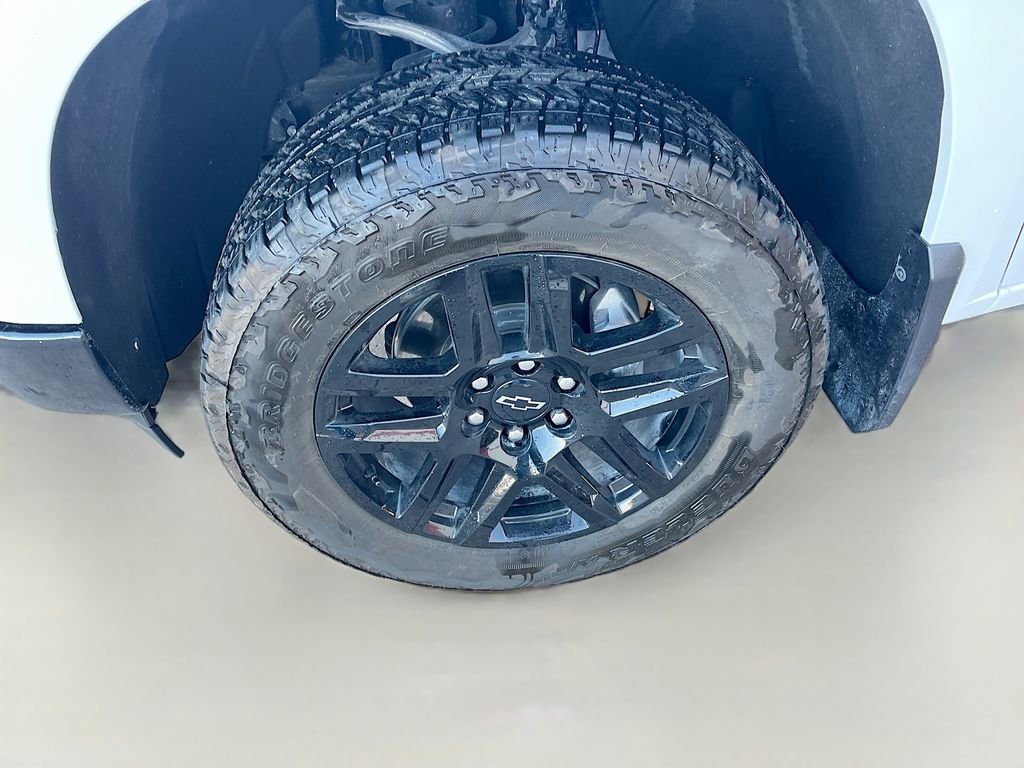 Used 2025 Chevrolet Silverado 1500 LT Trail Boss w/ Convenience Package II image 32