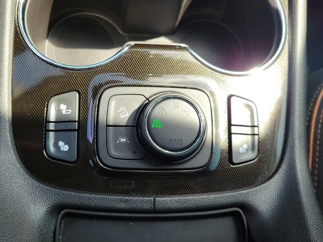 Certified 2020 GMC Acadia AT4 w/ Driver Alert Package II AWD/4WD image 24