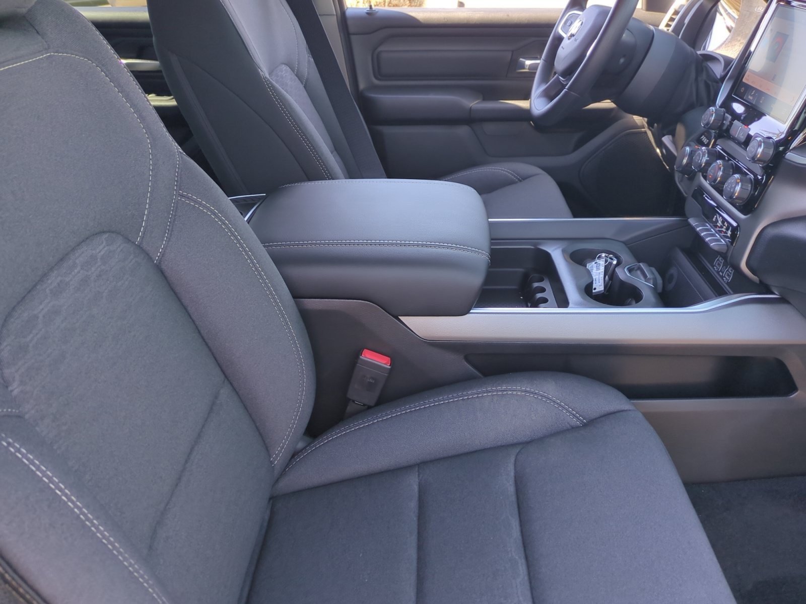 New 2026 RAM 1500 Express AWD/4WD image 19