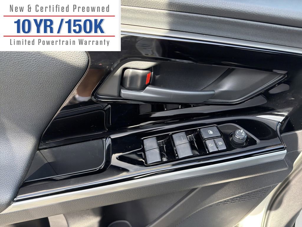 Used 2023 Toyota bZ4X XLE w/ Weather Package image 16