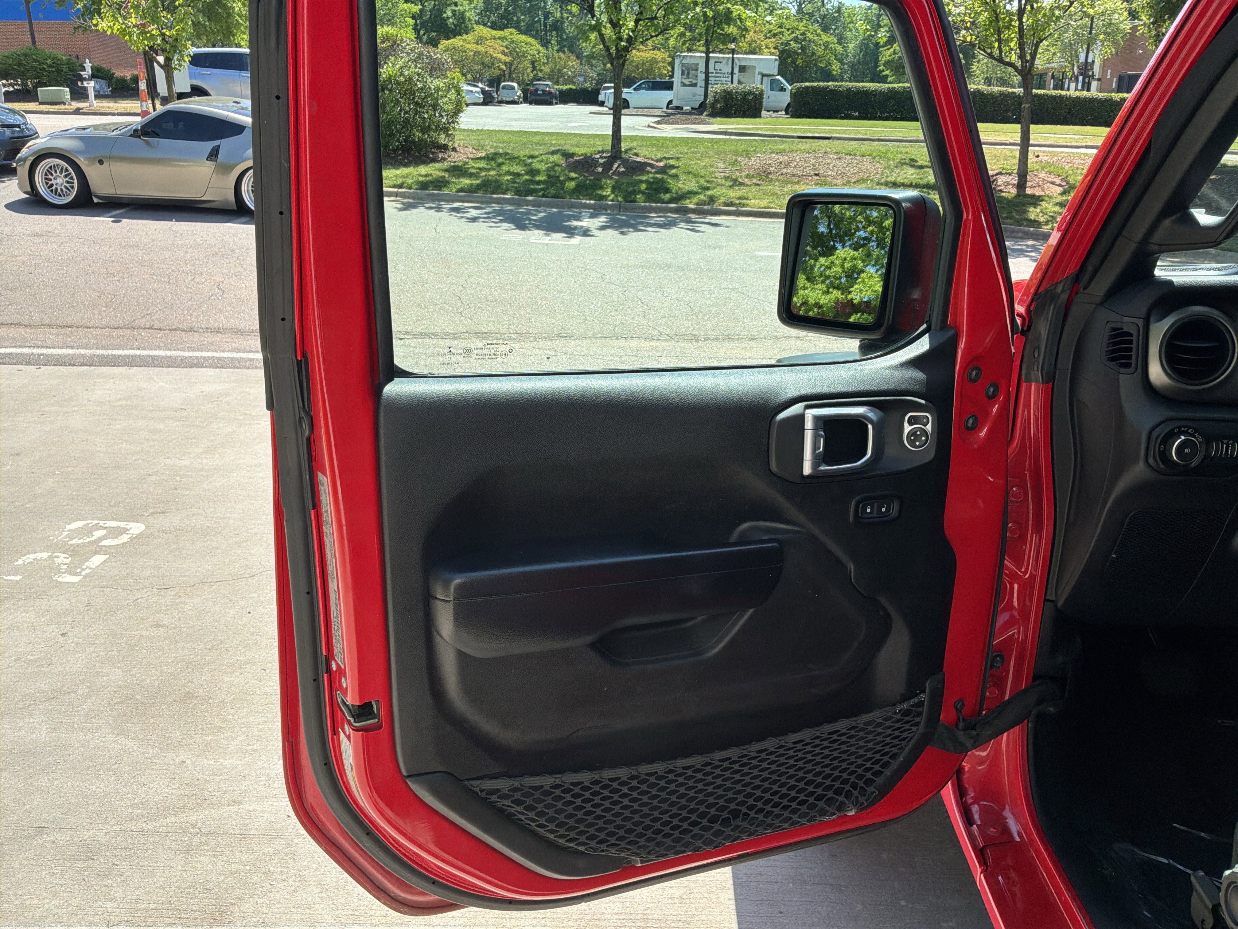 Used 2021 Jeep Wrangler Sport AWD/4WD image 14