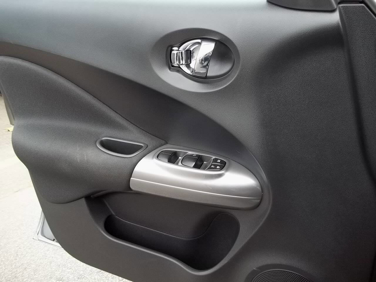 Used 2012 Nissan Juke SL image 14