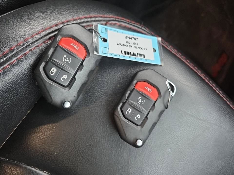 Used 2021 Jeep Wrangler Unlimited Rubicon image 17