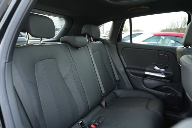 Used 2026 Mercedes-Benz GLA 250 image 36