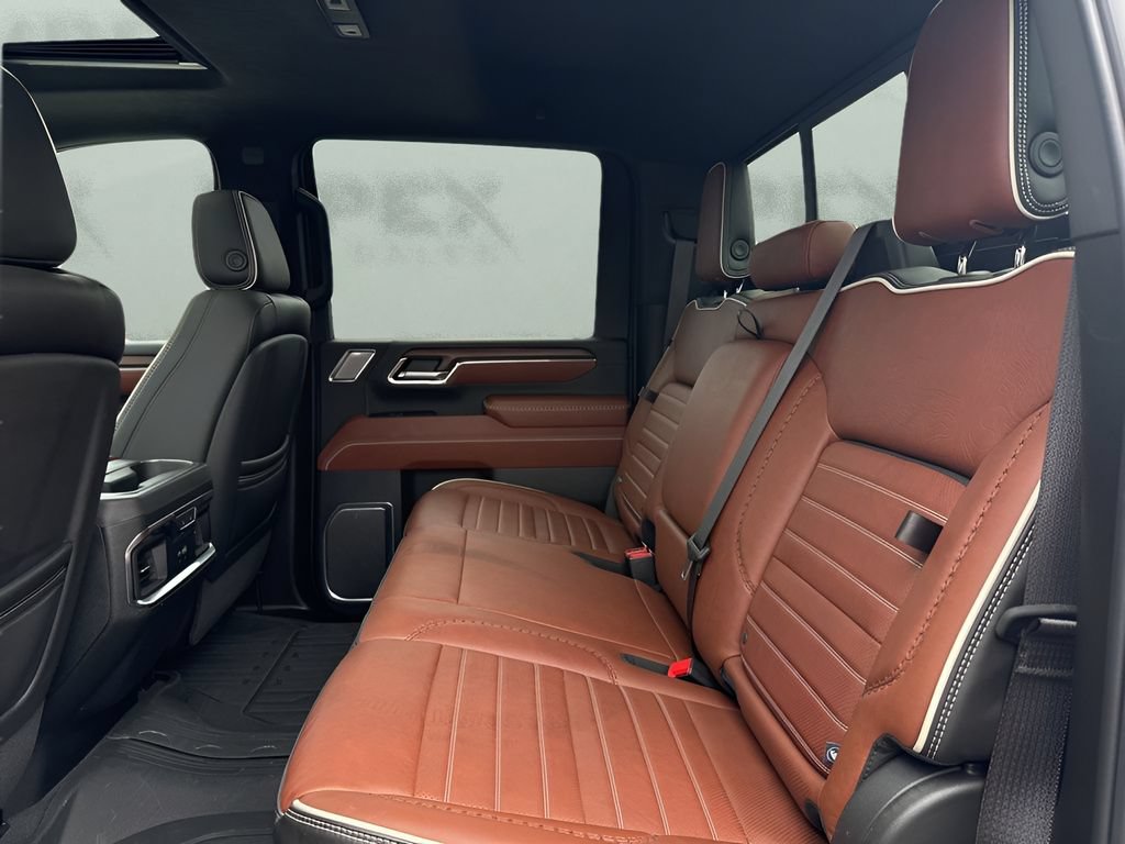 Used 2024 GMC Sierra 3500 Denali Ultimate AWD/4WD image 14