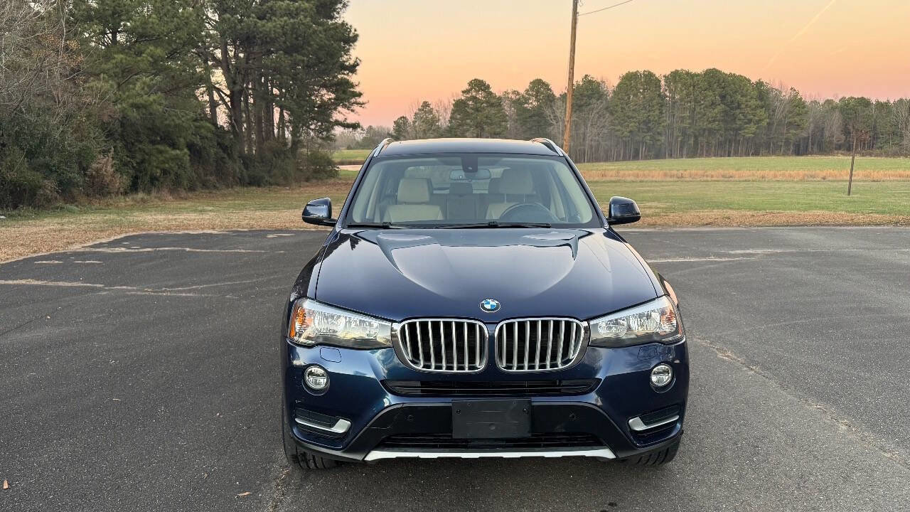 Used 2017 BMW X3 xDrive28i image 3
