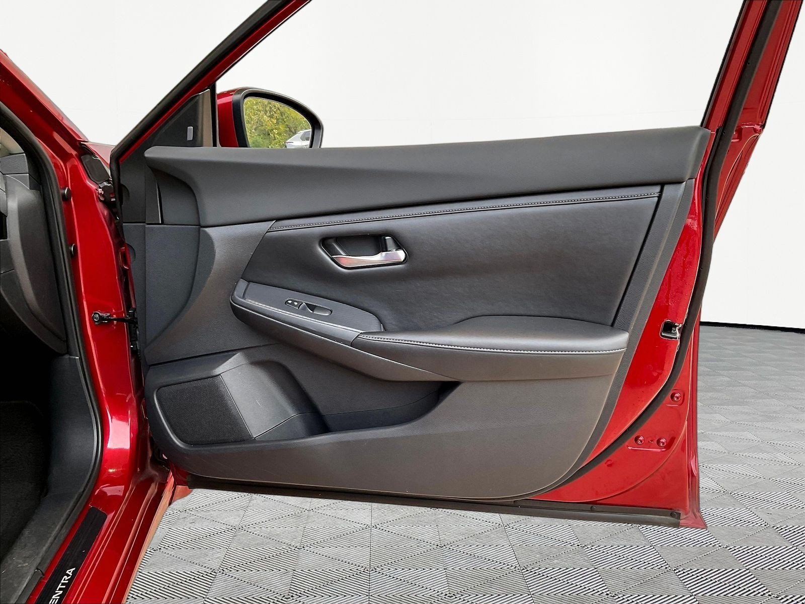 Used 2021 Nissan Sentra SV FWD image 27