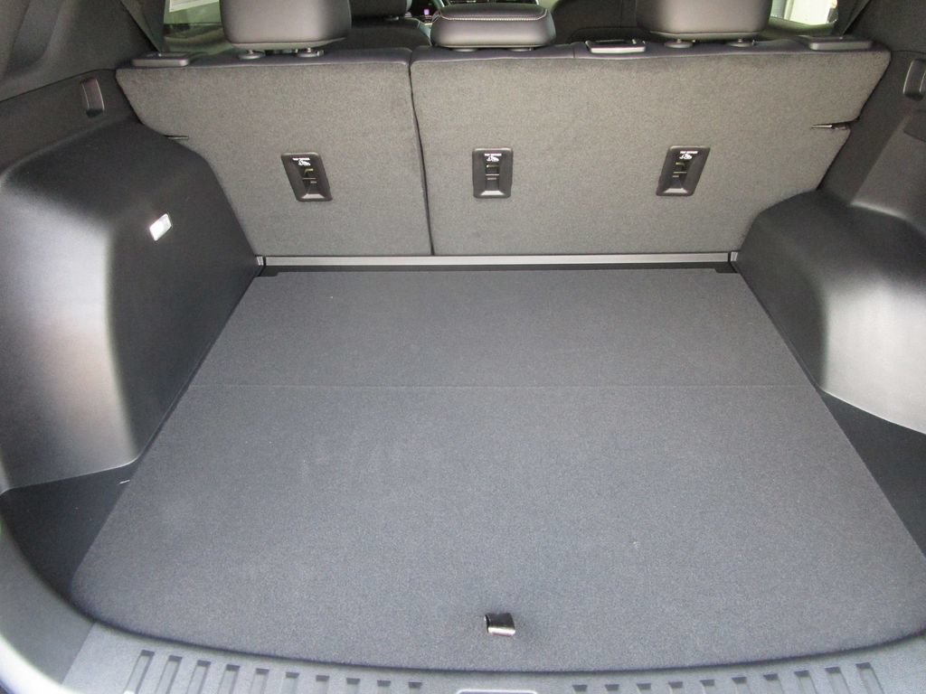 New 2027 GMC Terrain Elevation w/ Elevation Premium Package FWD image 12