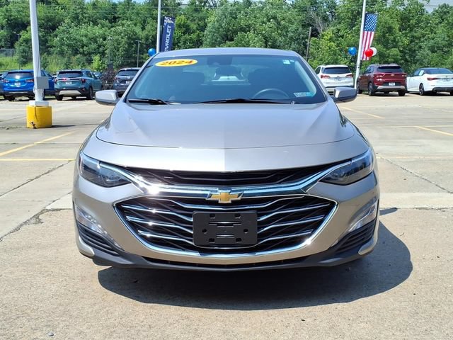 Used 2024 Chevrolet Malibu LT FWD image 3