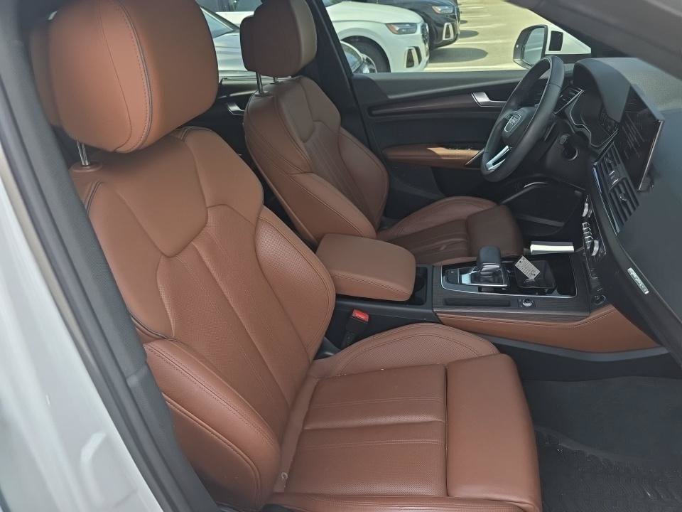 Used 2023 Audi Q5 e Premium Plus w/ Premium Plus Package AWD/4WD image 6