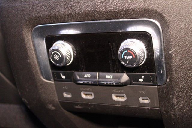 Used 2021 GMC Yukon SLT w/ Rear Media and Nav Package image 15