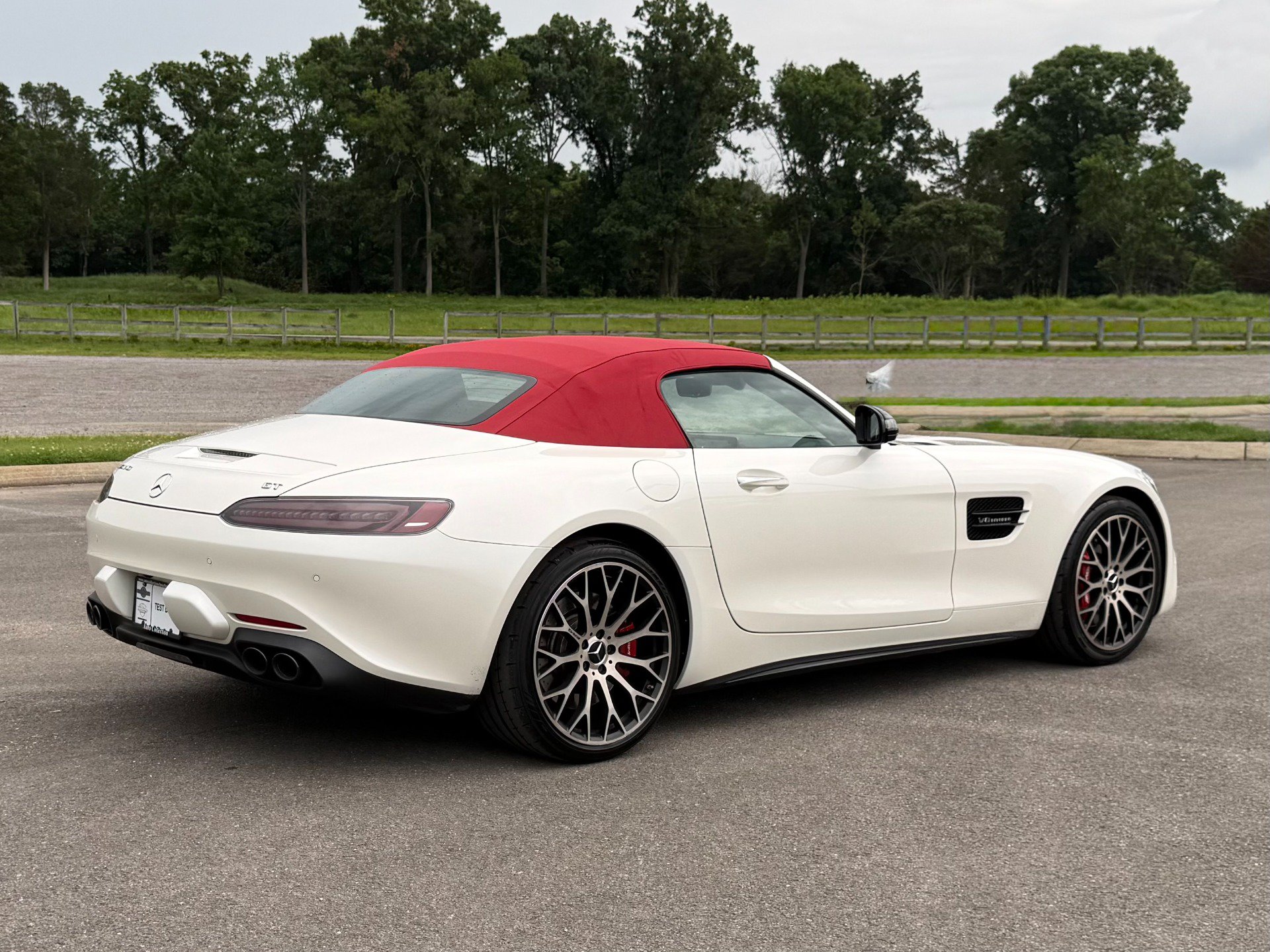 Used 2020 Mercedes-Benz AMG GT Roadster image 15