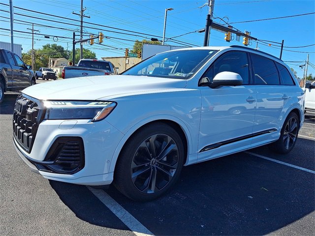 Used 2025 Audi Q7 3.0T Prestige w/ Prestige Package image 3