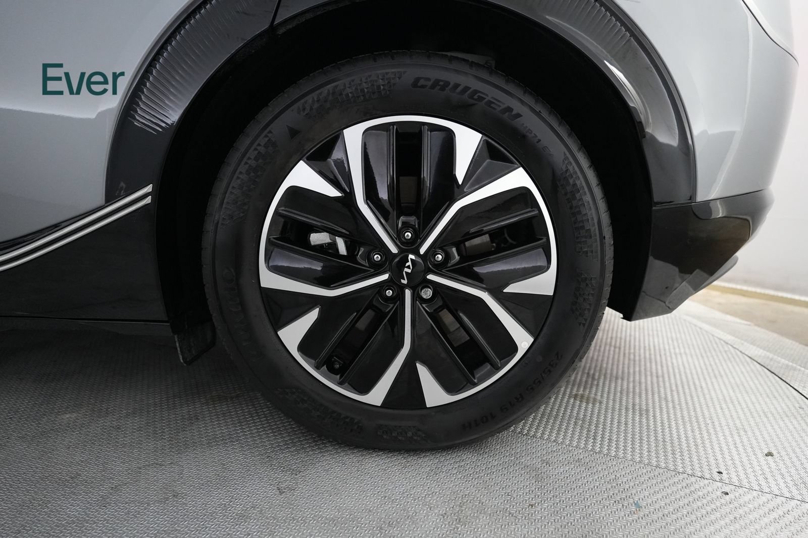 Used 2024 Kia EV6 Wind RWD image 9