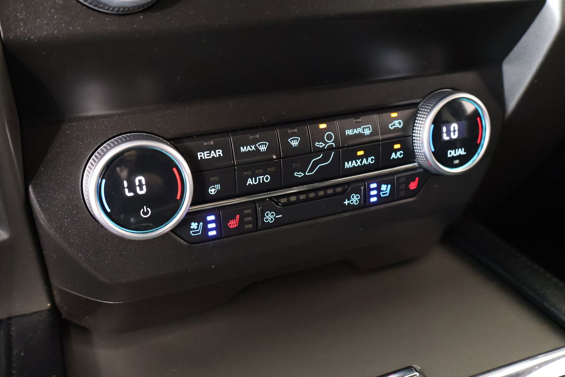 Used 2021 Ford Expedition Max XLT AWD/4WD image 8