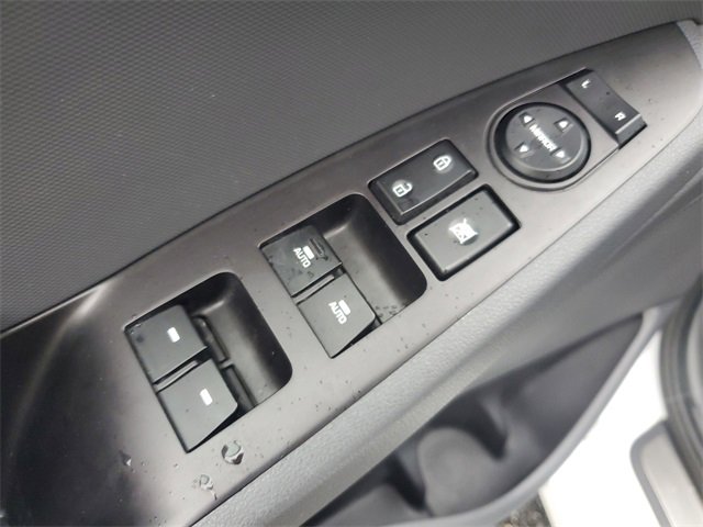 Used 2019 Hyundai Ioniq Limited image 9