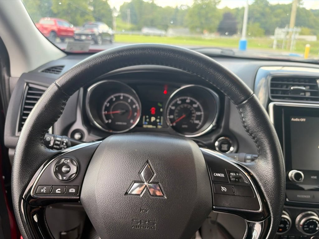 Used 2025 Mitsubishi Outlander Sport ES AWD/4WD image 22