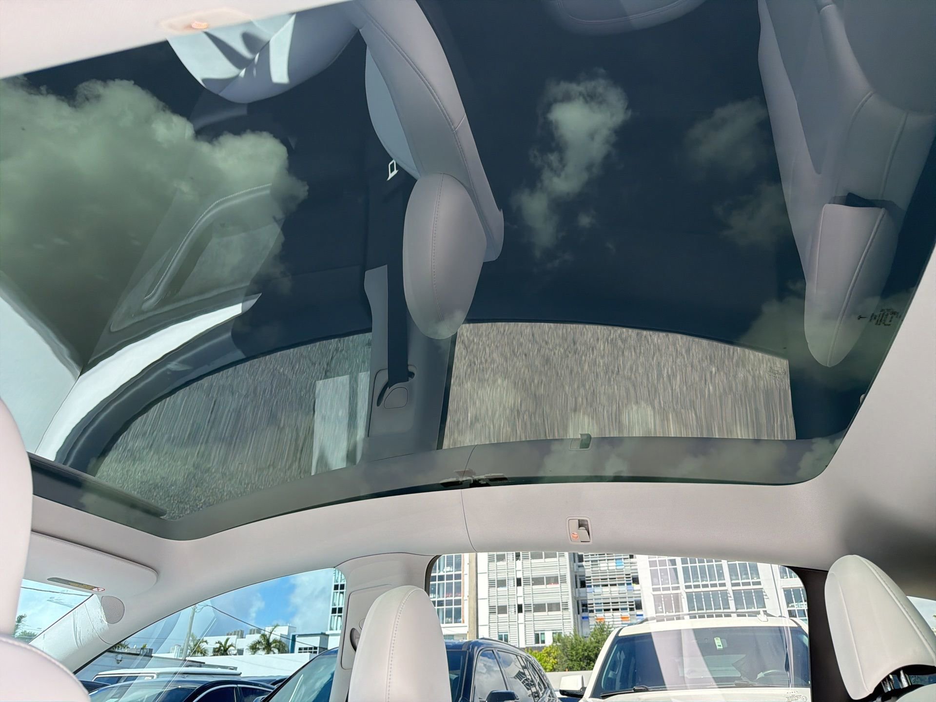 Used 2024 Tesla Model Y Long Range image 26