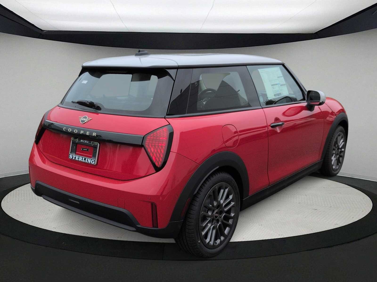 Used 2026 MINI Cooper 2-Door Hardtop FWD image 8