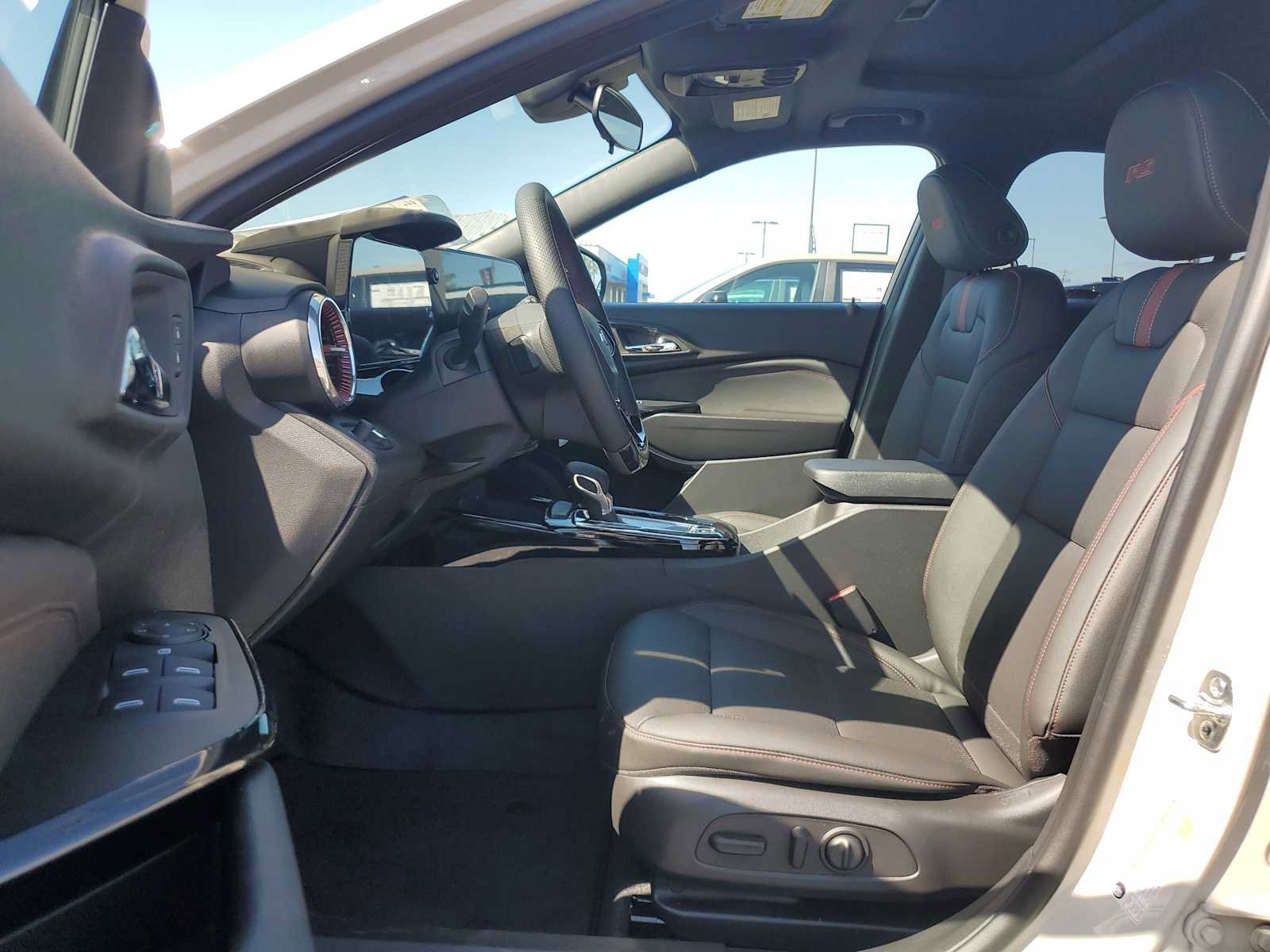 New 2026 Chevrolet Trax RS w/ Sunroof Package FWD image 13