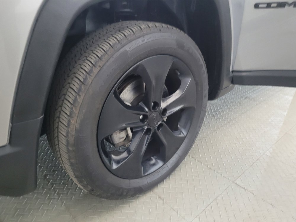 Used 2021 Jeep Compass Latitude w/ Sun and Sound Group AWD/4WD image 31