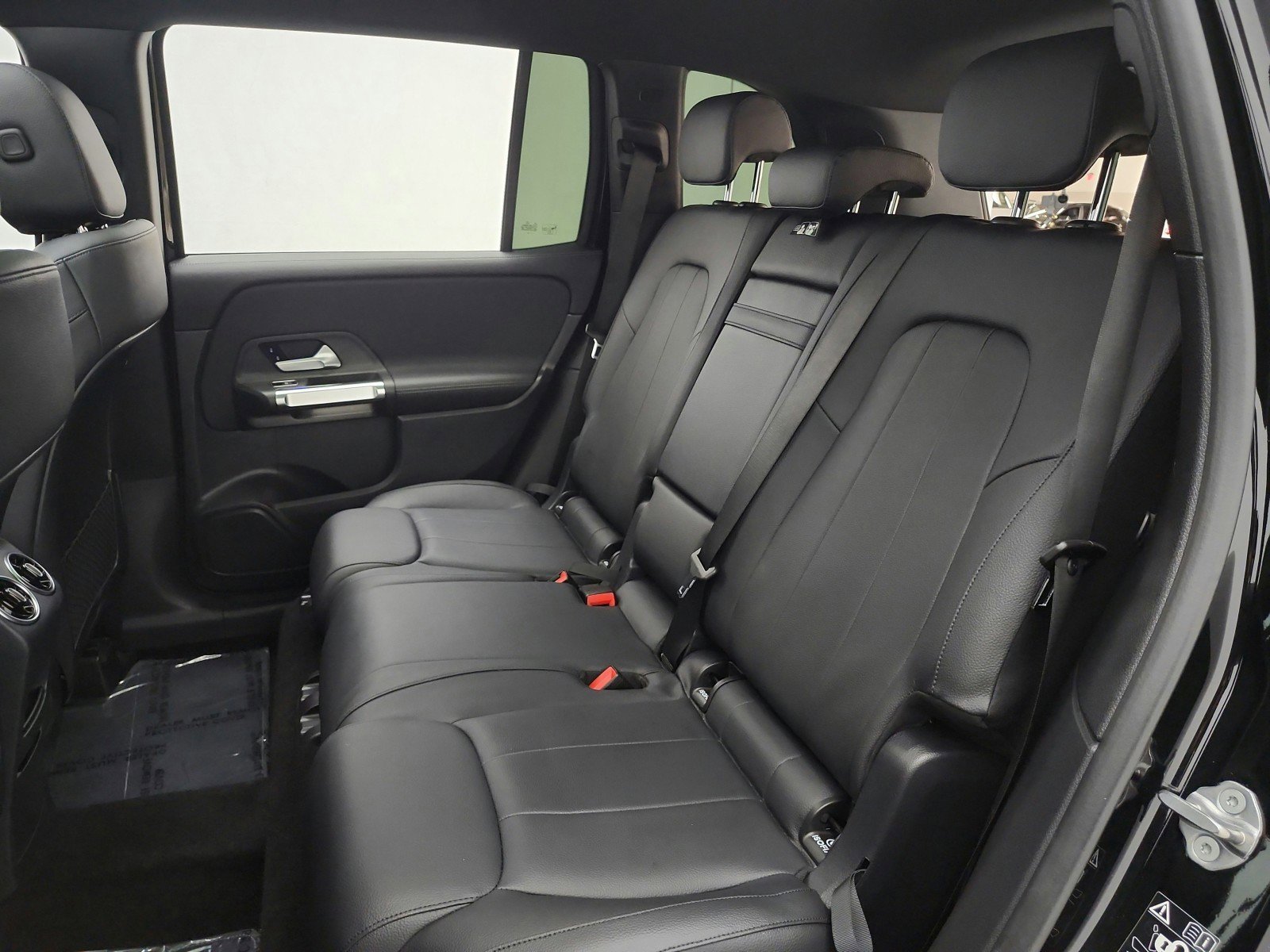 Used 2022 Mercedes-Benz GLB 250 image 15